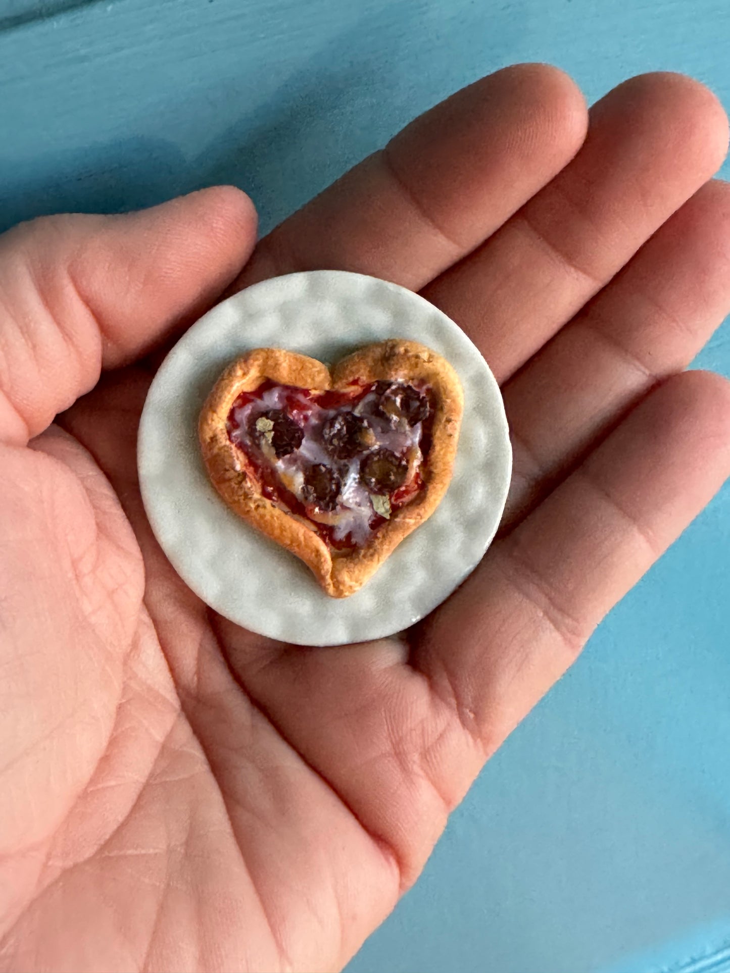 1:6 Scale Heart Shaped Pizza. Personal Size
