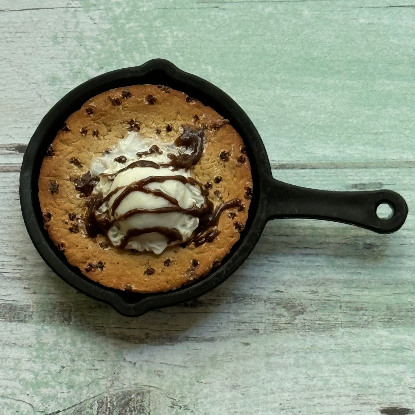 1:6 Scale Skillet Dessert