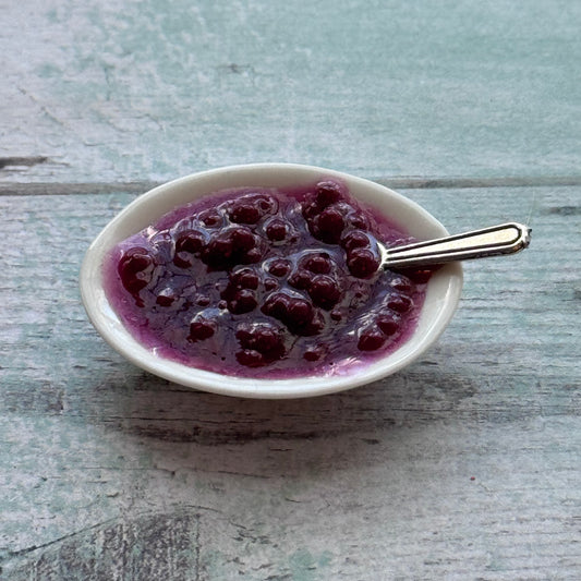 1:6 Scale Whole Berry Cranberry Sauce