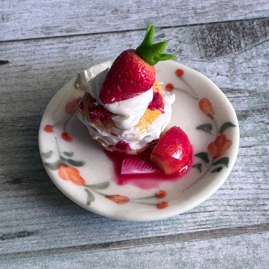 1:6 Scale Individual Strawberry Shortcake