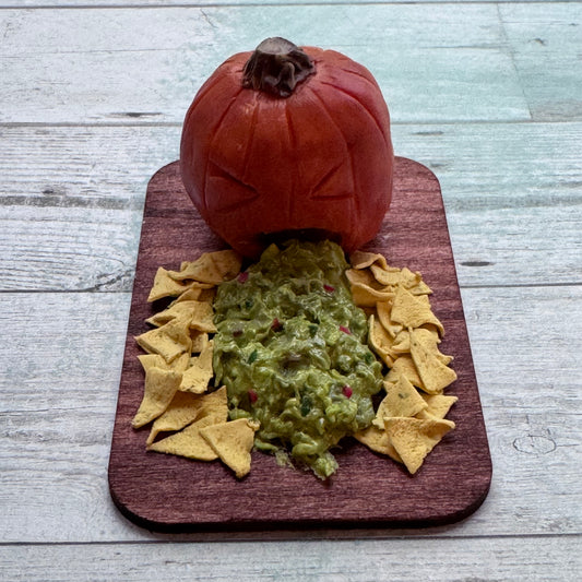 1:6 Scale Puking Guac Pumpkin