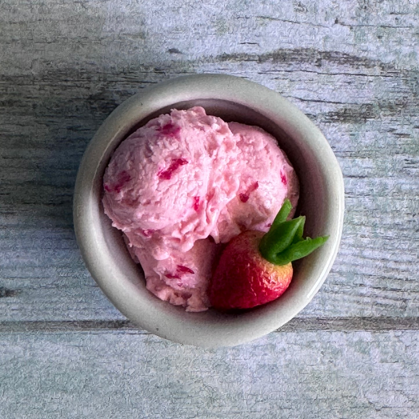 1:6 Scale Strawberry Ice Cream