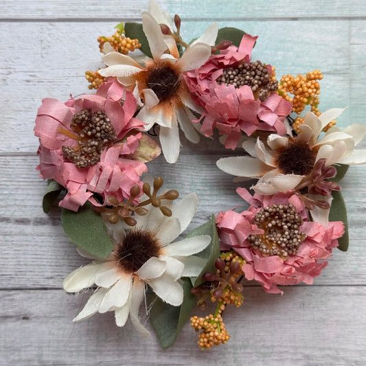 1:6 Scale Wreath. Pink