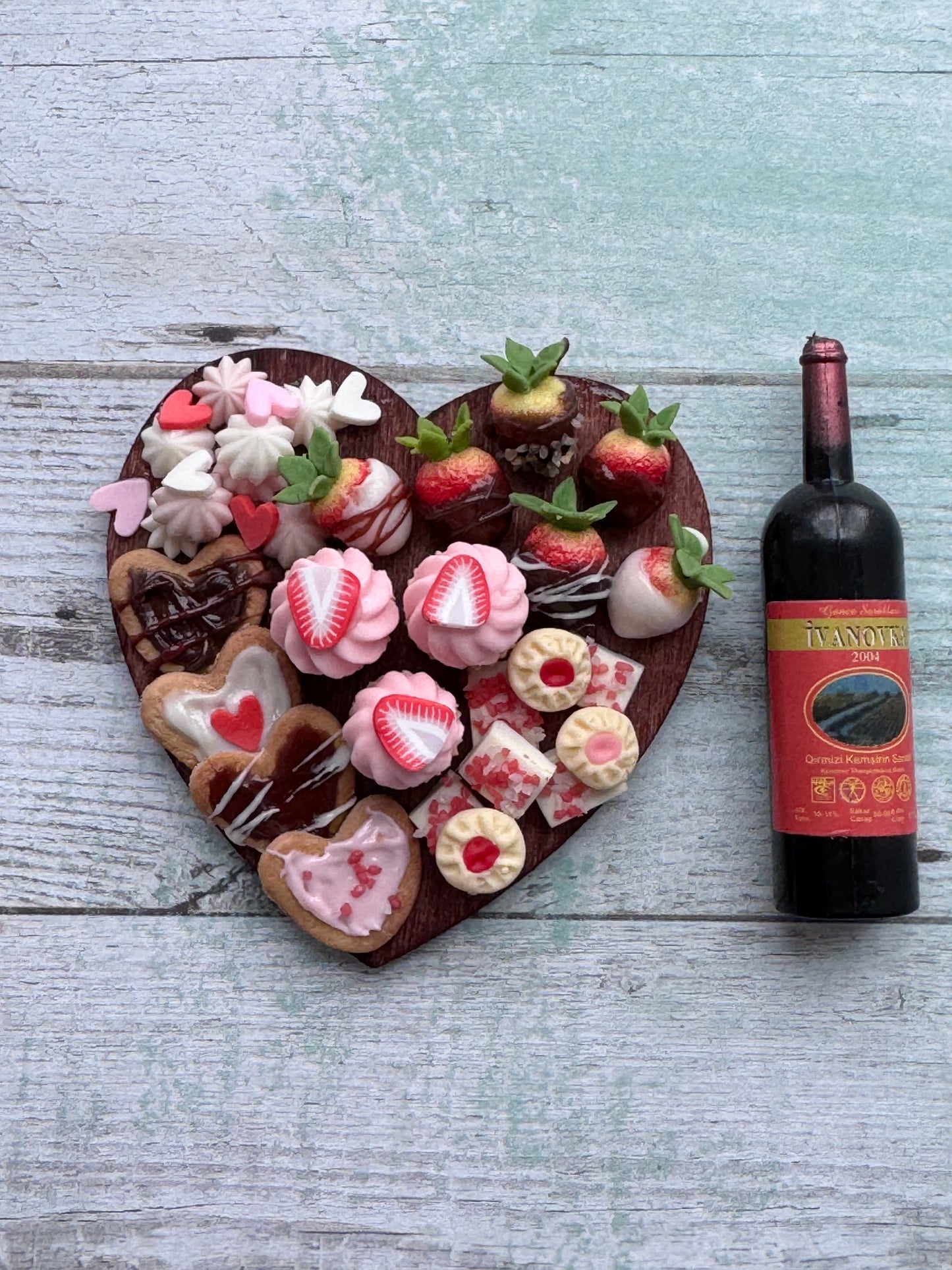 1:6 Scale Valentine Sweets and Wine