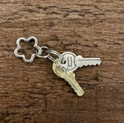 1:6 Scale Flower Doll Keychain