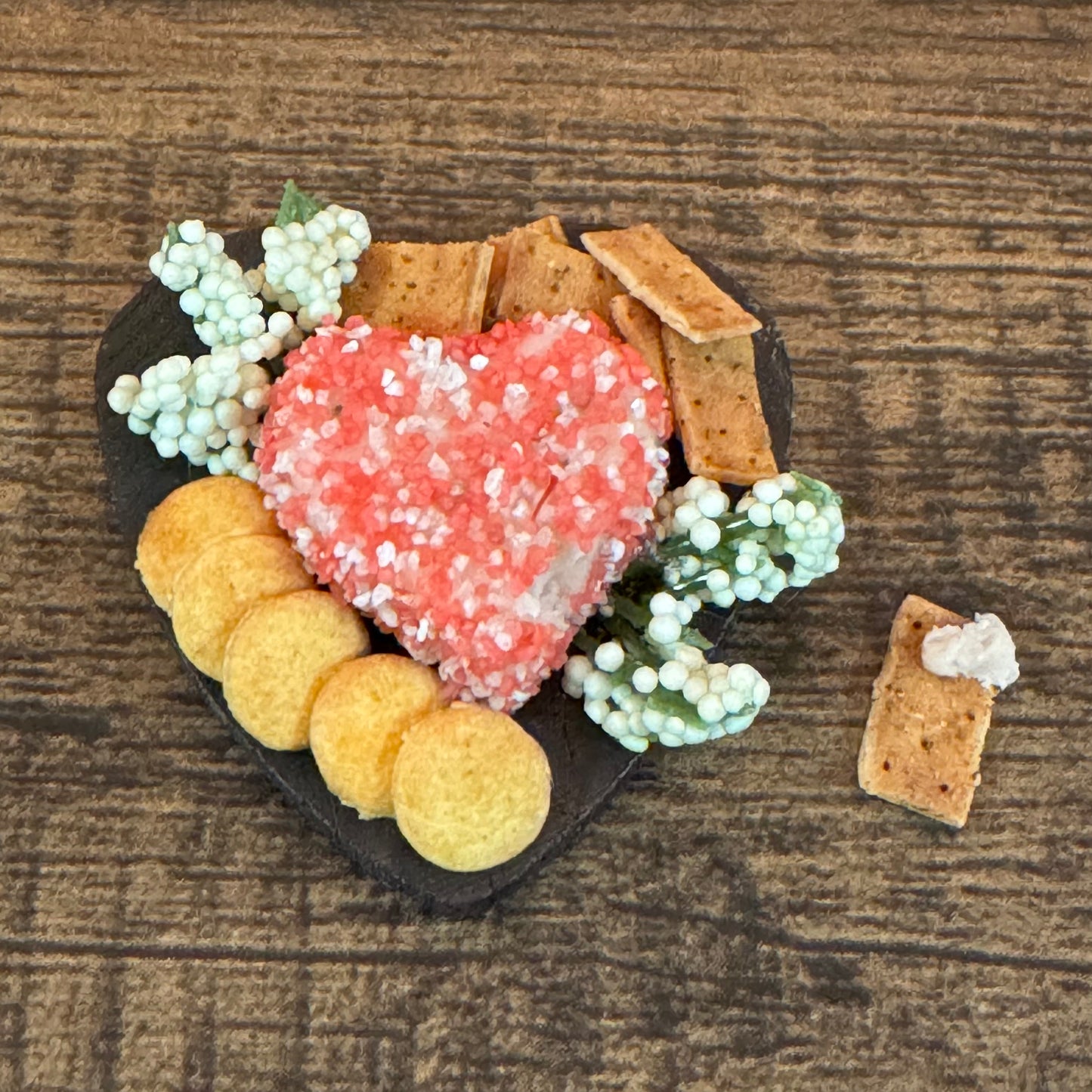 1:6 Scale Heart Cheese and Cookies